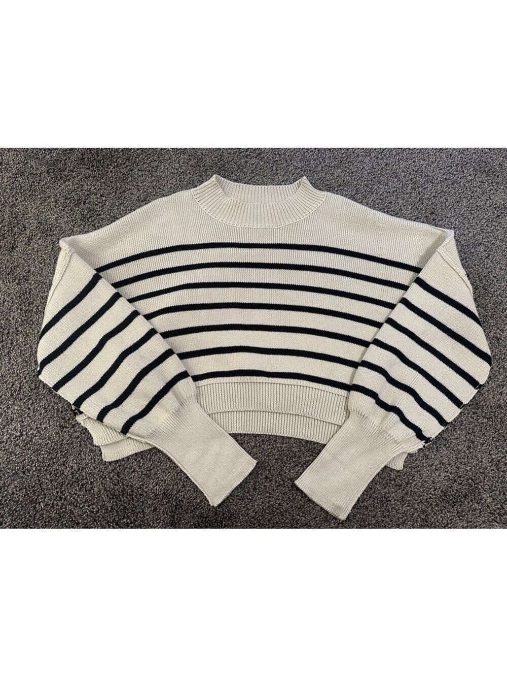 COMMENSE Crew Neck Sweater Off White Black Medium - Picture 2 of 10